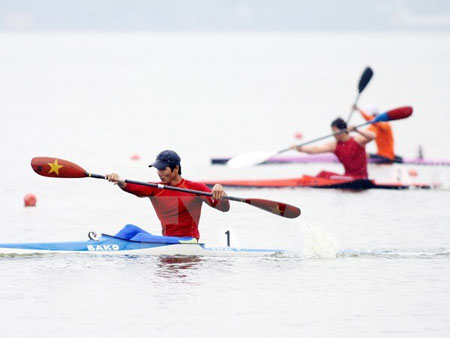 Giải đua thuyền Canoeing vô địch quốc gia năm 2013.